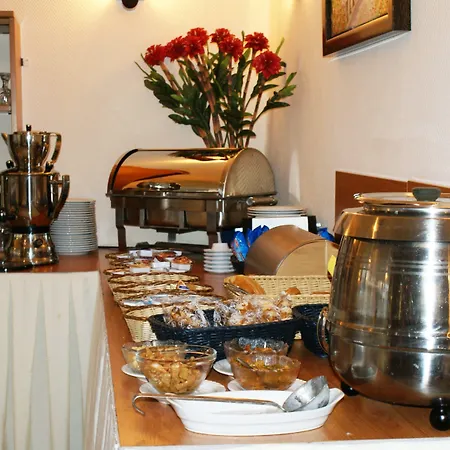 バーン - ホテル