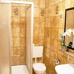 מלון Bahn-hotel 3*