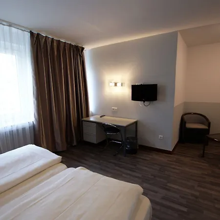 מלון Bahn-hotel דיסלדורף