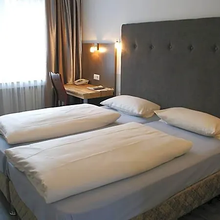 Bahn-hotel Hotel