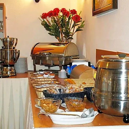Bahn-hotel Hotel