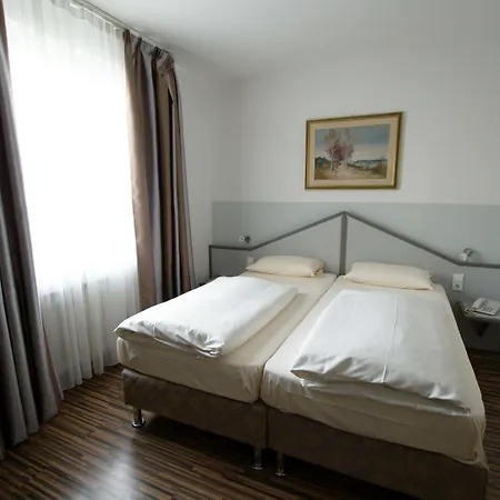 Bahn-hotel Düsseldorf