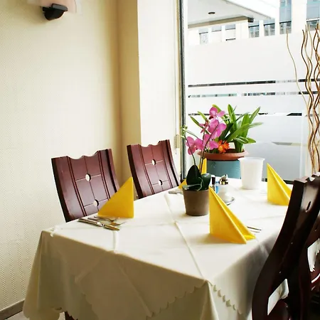 Bahn-hotel 3* Dusseldorf