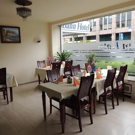 מלון Bahn-hotel 3*
