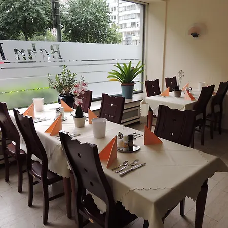 Bahn-hotel מלון דיסלדורף