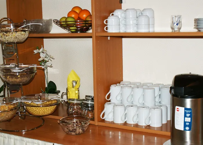 Hotell Bahn-hotel Düsseldorf