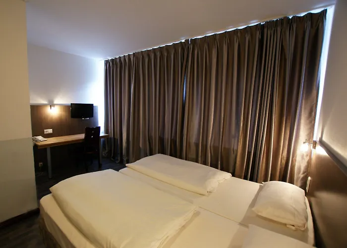 Bahn-hotel 3*
